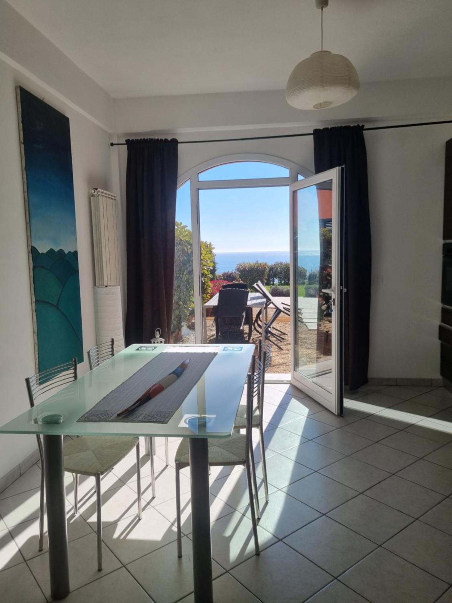 Agriturismo La Tuffatrice Imperia Rum bild
