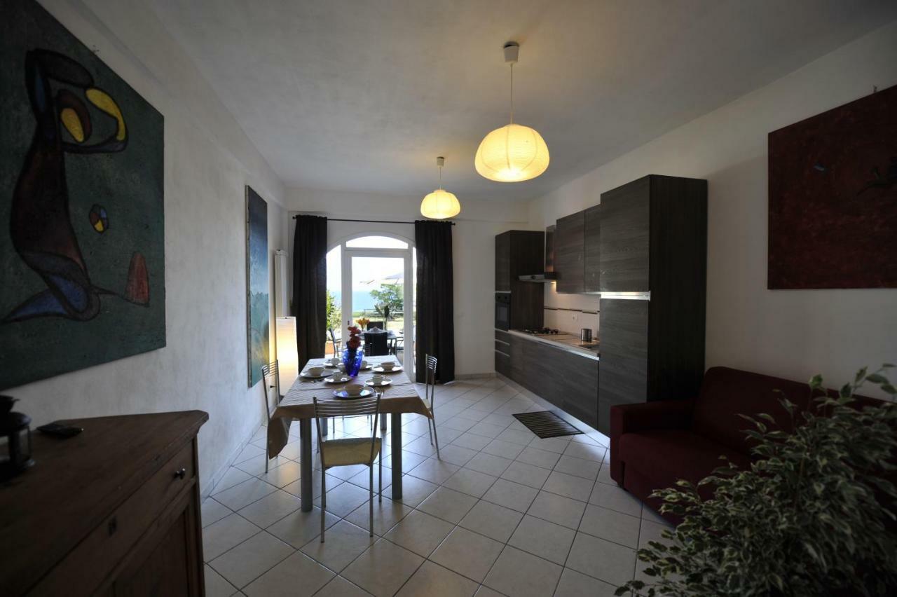 Agriturismo La Tuffatrice Imperia Exteriör bild