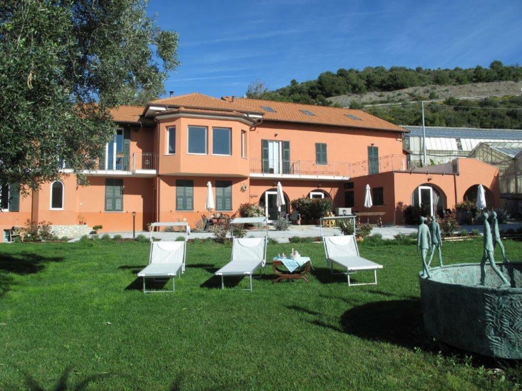 Agriturismo La Tuffatrice Imperia Exteriör bild